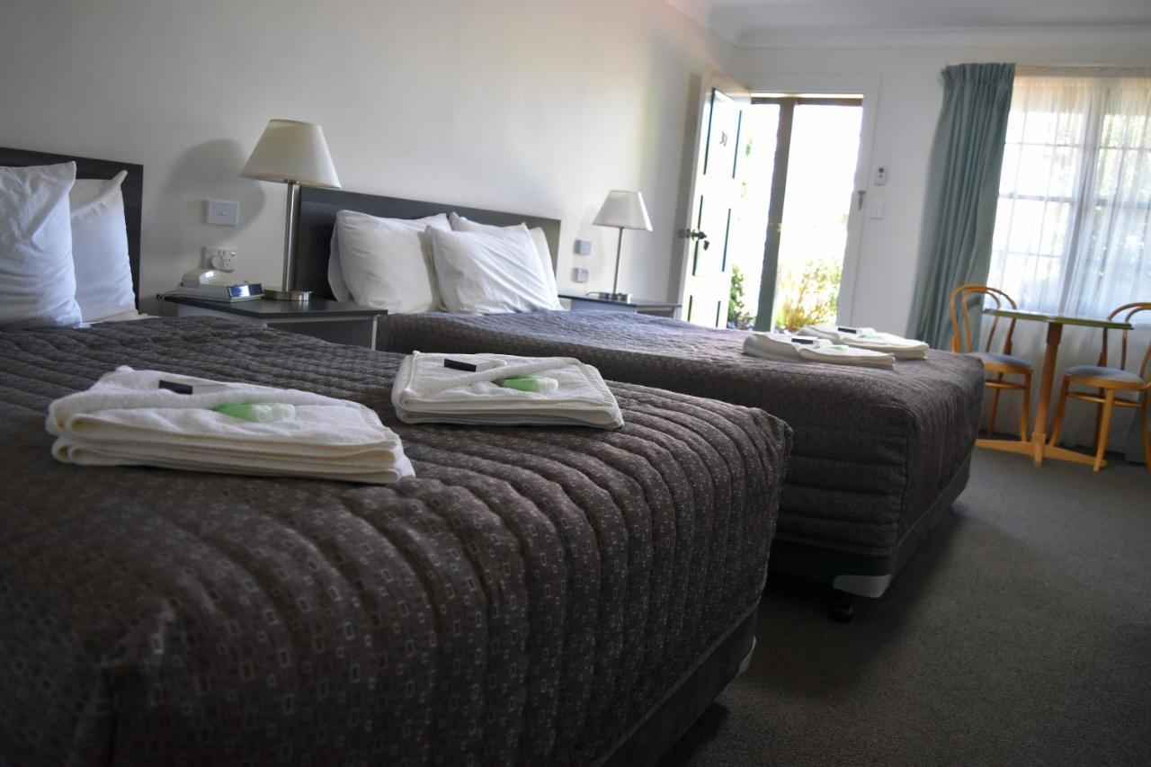 Ten Dollar Town Motel กังกอง ภายนอก รูปภาพ