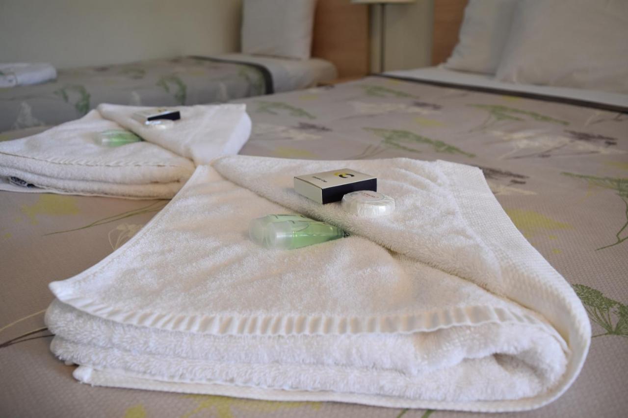 Ten Dollar Town Motel กังกอง ภายนอก รูปภาพ