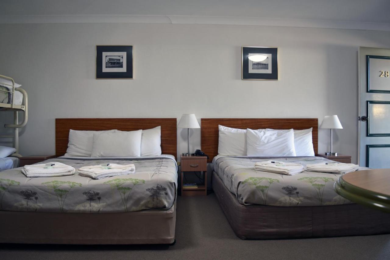 Ten Dollar Town Motel กังกอง ภายนอก รูปภาพ