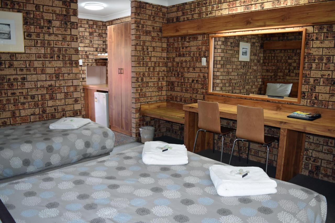 Ten Dollar Town Motel กังกอง ภายนอก รูปภาพ