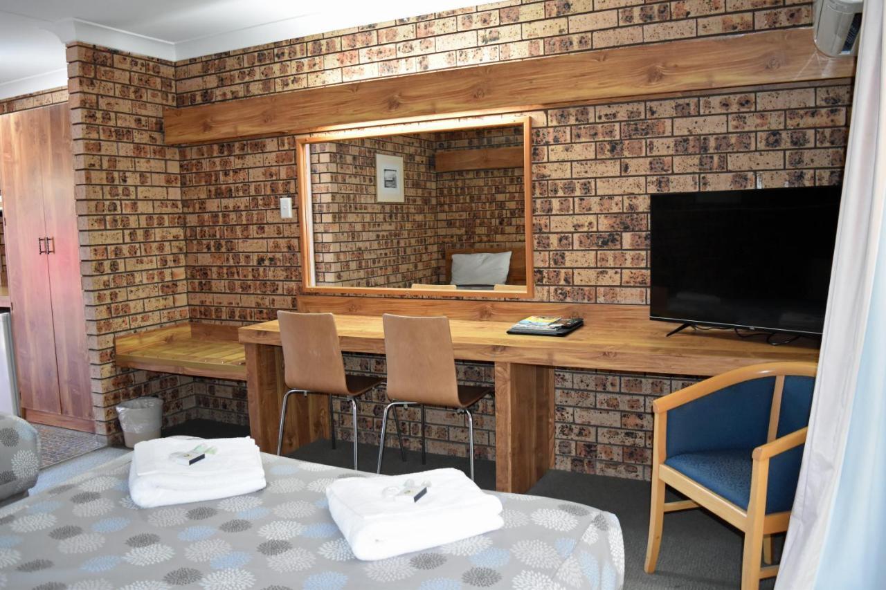 Ten Dollar Town Motel กังกอง ภายนอก รูปภาพ