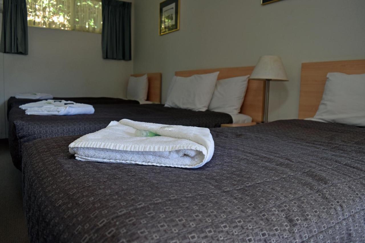Ten Dollar Town Motel กังกอง ภายนอก รูปภาพ