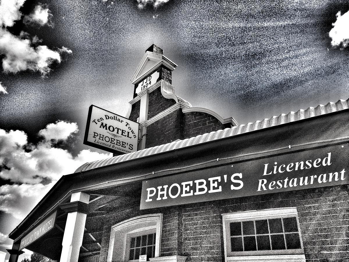 Ten Dollar Town Motel กังกอง ภายนอก รูปภาพ