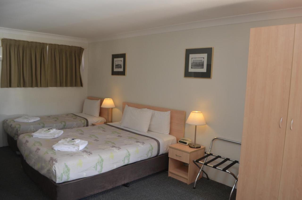Ten Dollar Town Motel กังกอง ภายนอก รูปภาพ